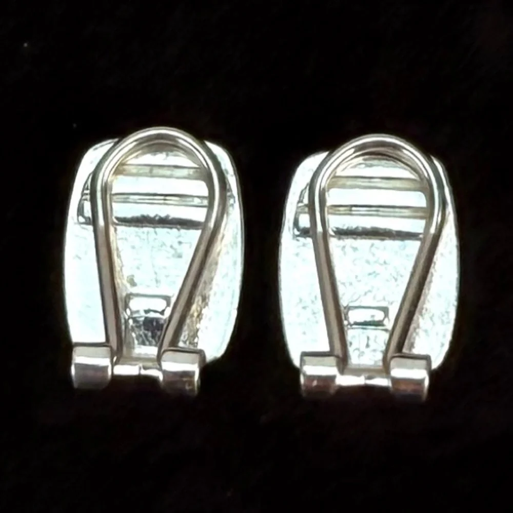 Silvertone and blue vintage clip on earrings